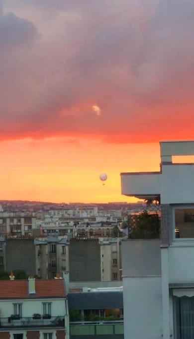 Nice Loft With Romantic View Over The Eiffel Tower Paris Extérieur photo
